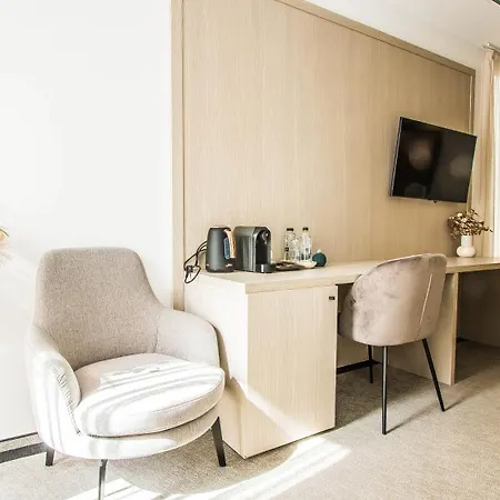 Carol 2 Hotel